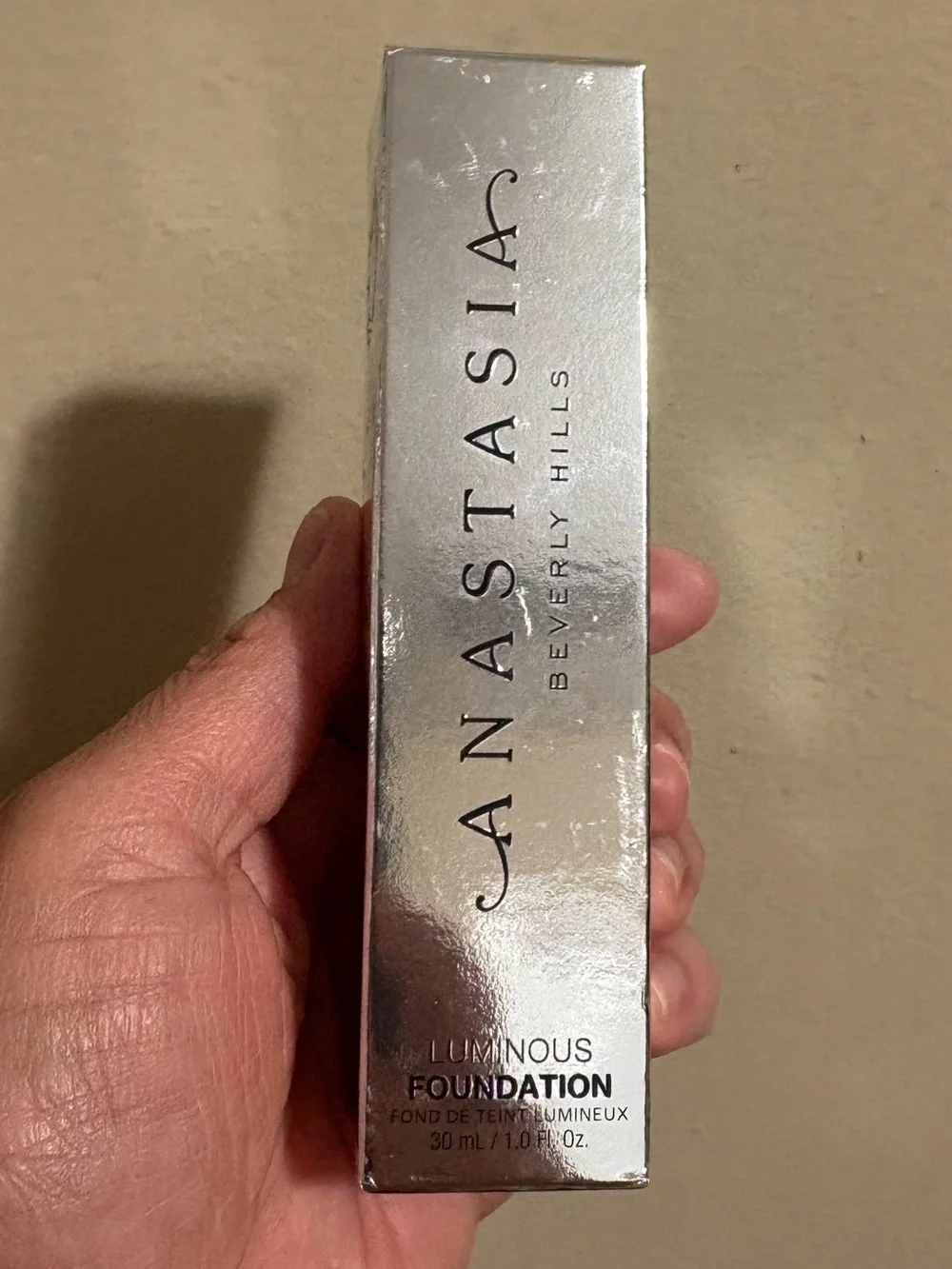 Anastasia Beverly Hills Luminous Foundation 300C Brand New Never Used.